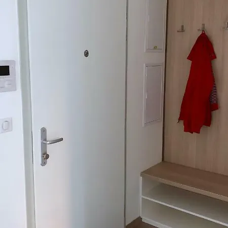 Little Romance In Apartament