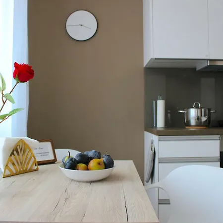 Little Romance In Apartament *